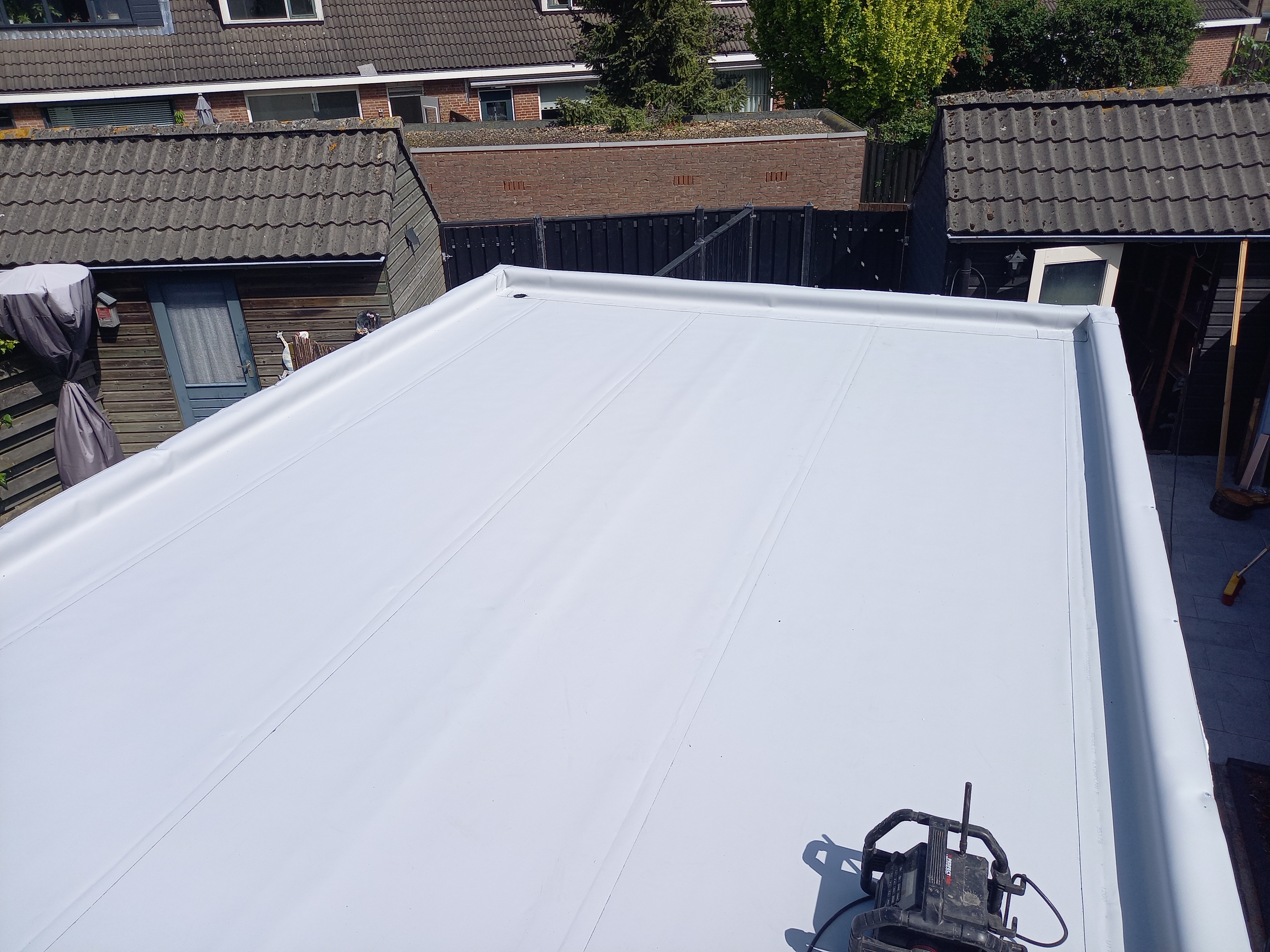 Tuinoverkapping met PVC-folie in Oosterhout
